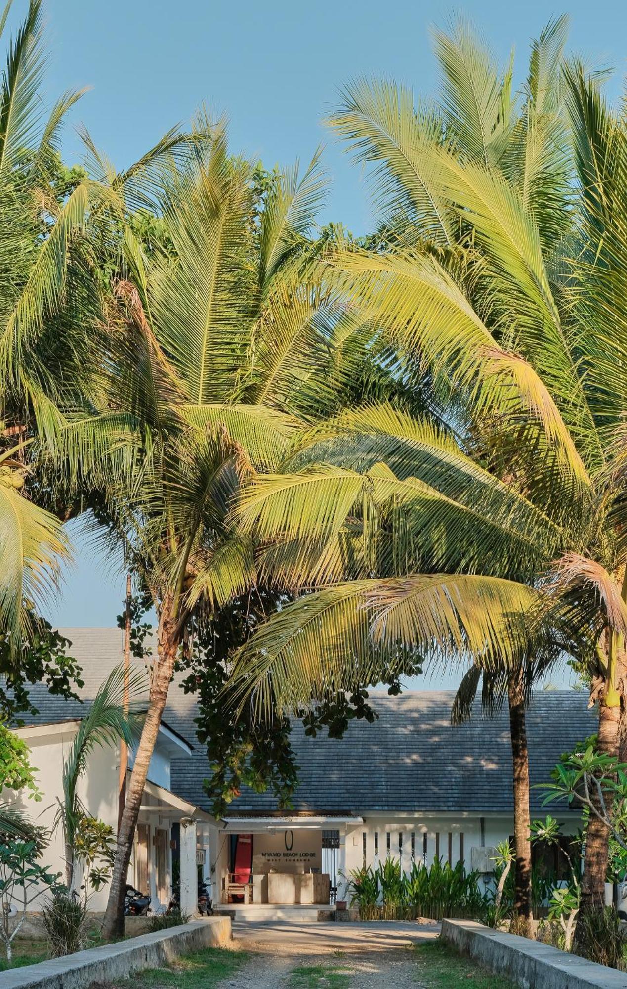 Myamo Beach Lodge Jereweh Eksteriør billede