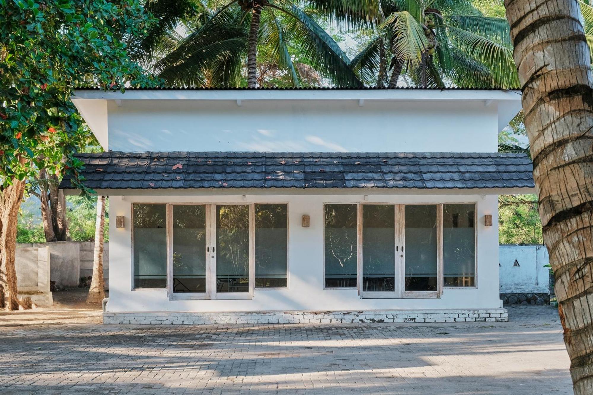 Myamo Beach Lodge Jereweh Eksteriør billede