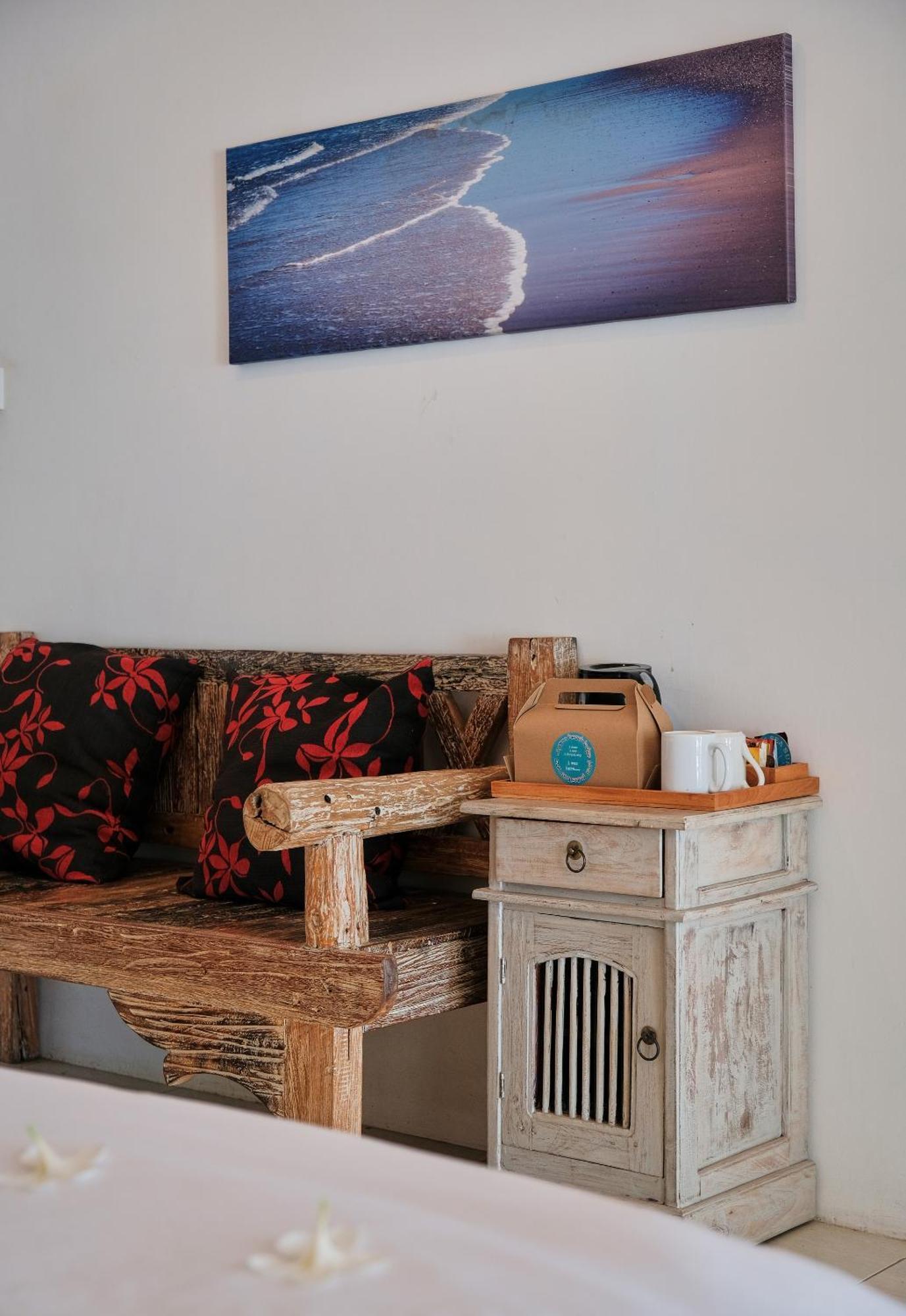 Myamo Beach Lodge Jereweh Eksteriør billede