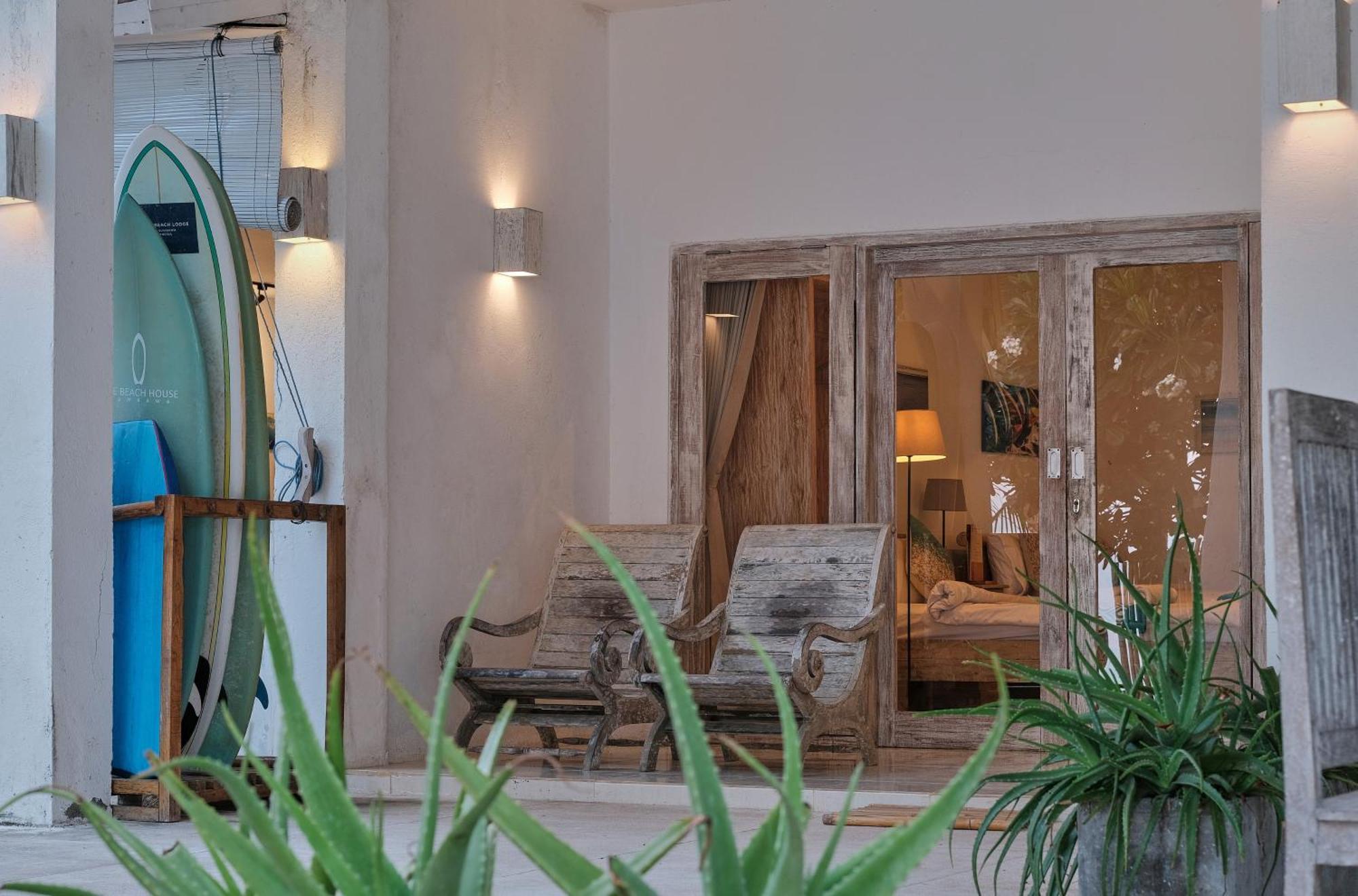 Myamo Beach Lodge Jereweh Eksteriør billede