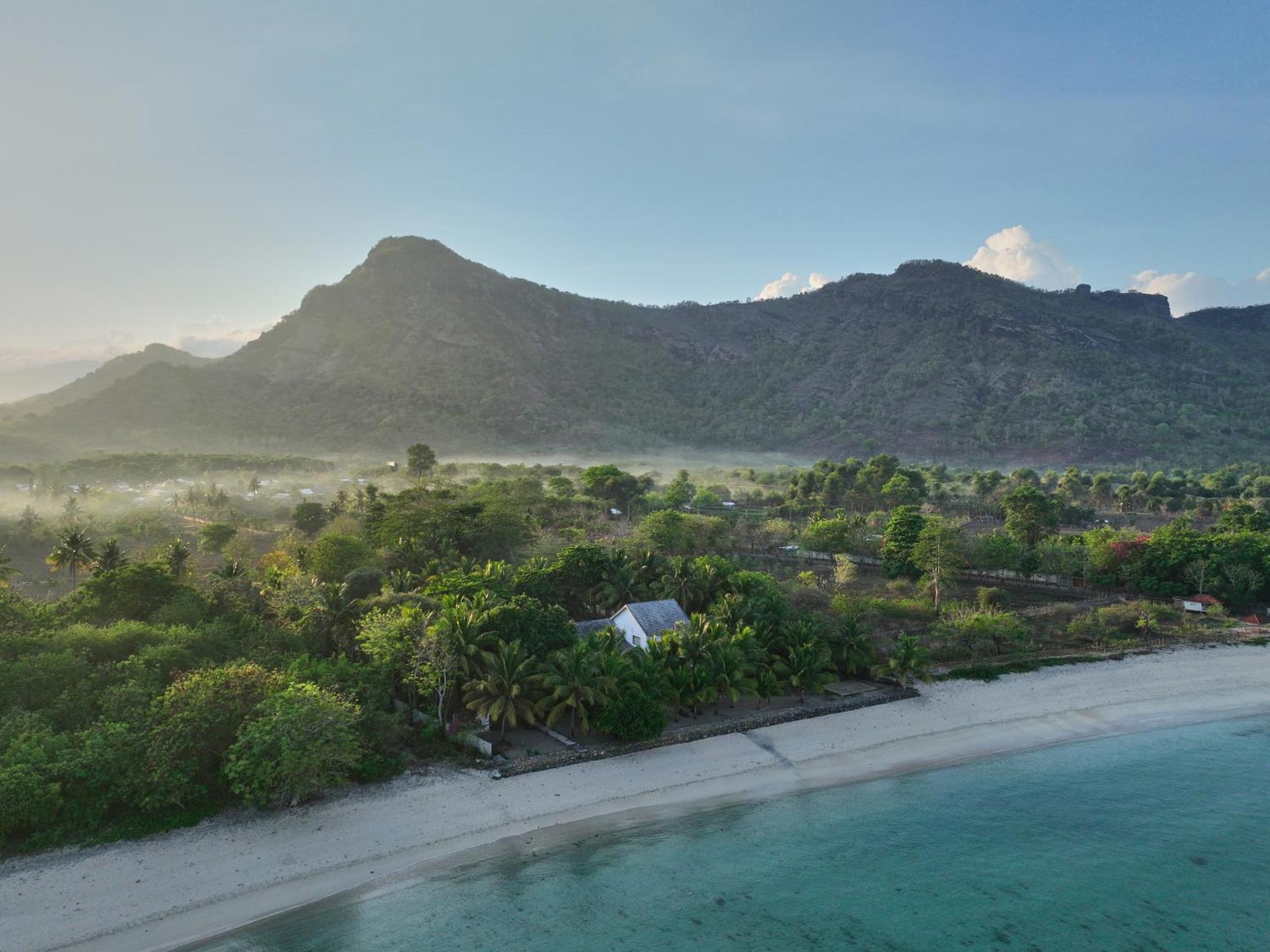 Myamo Beach Lodge Jereweh Eksteriør billede